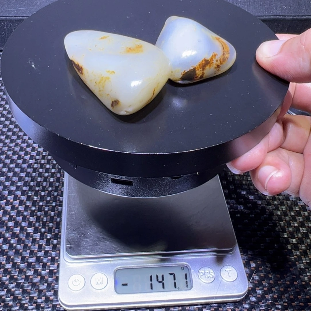 吊坠(不含链)未镶嵌和田玉（子料）80