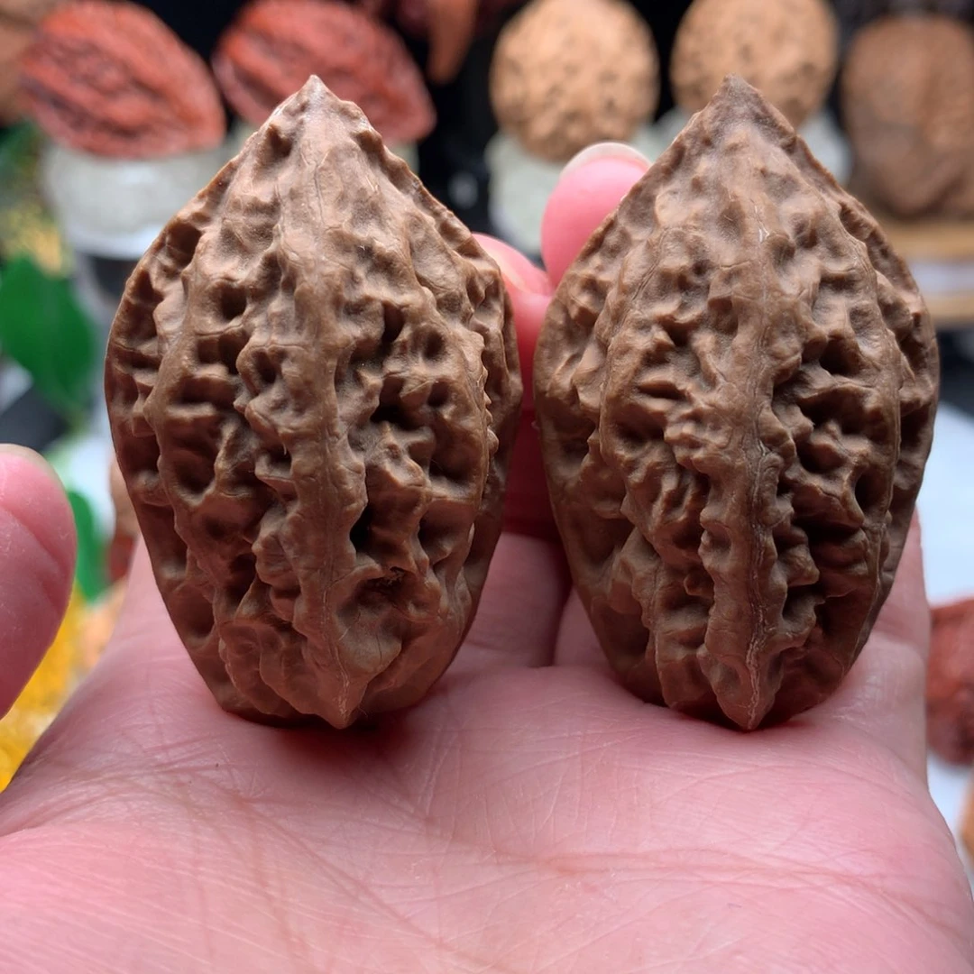 文玩核桃吊坠小武核桃12