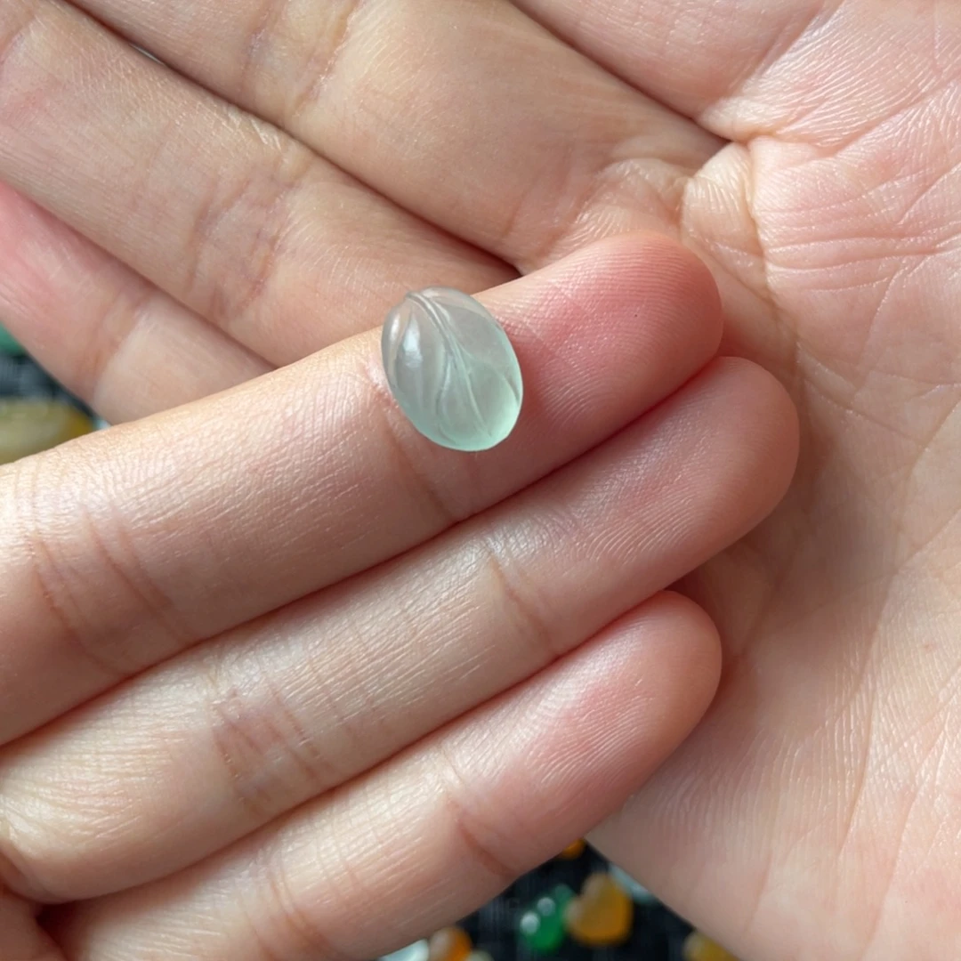 定制翡翠未镶嵌毛货