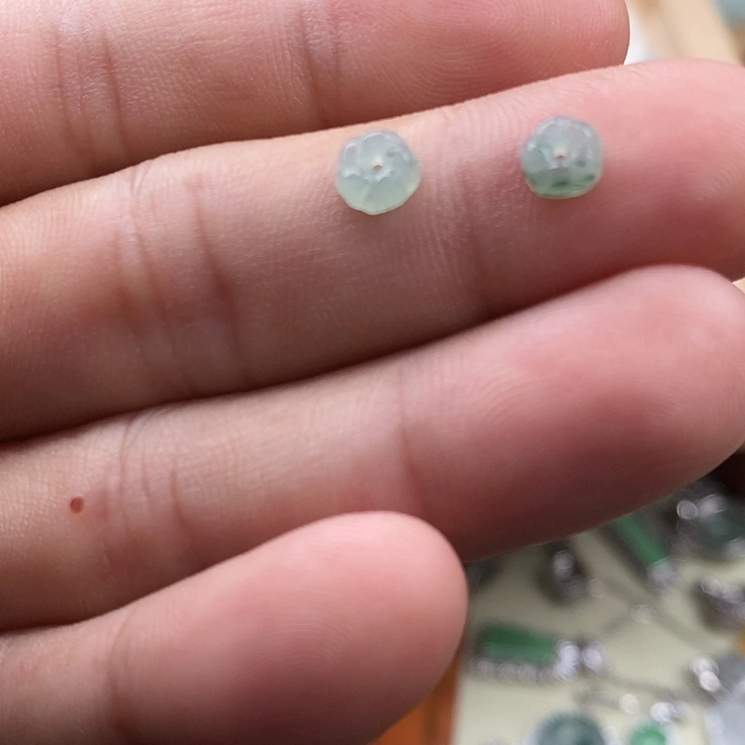 翡翠颈饰未镶嵌=***=有钱花