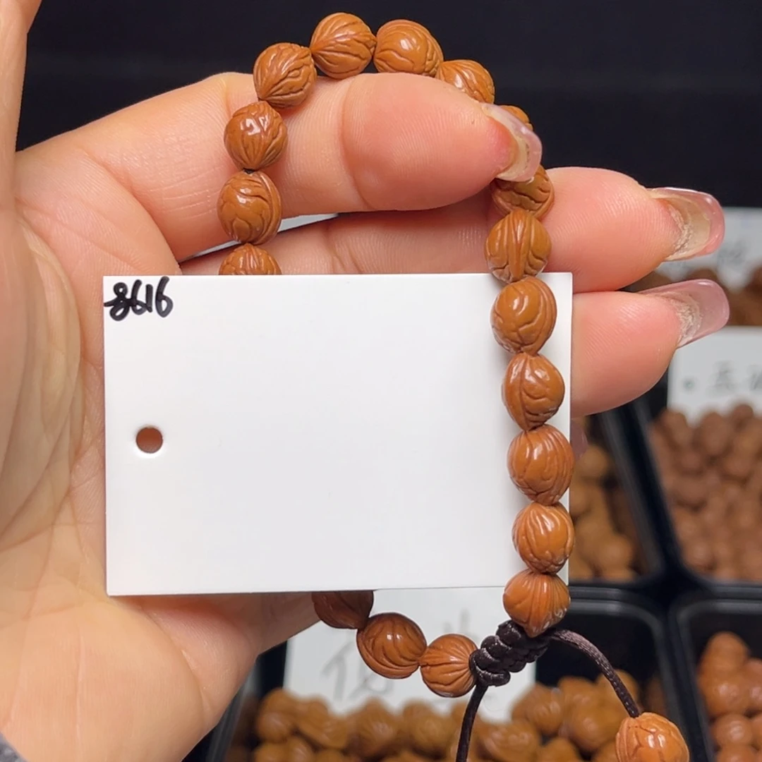 飒***桃核手串小龙纹8左右成品