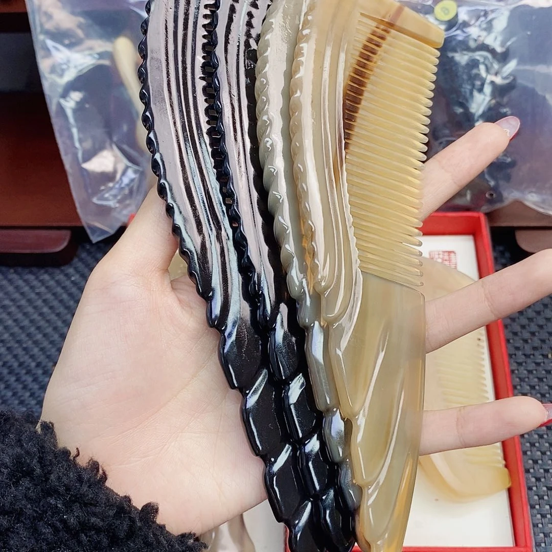纯手工制作纯牛角梳子