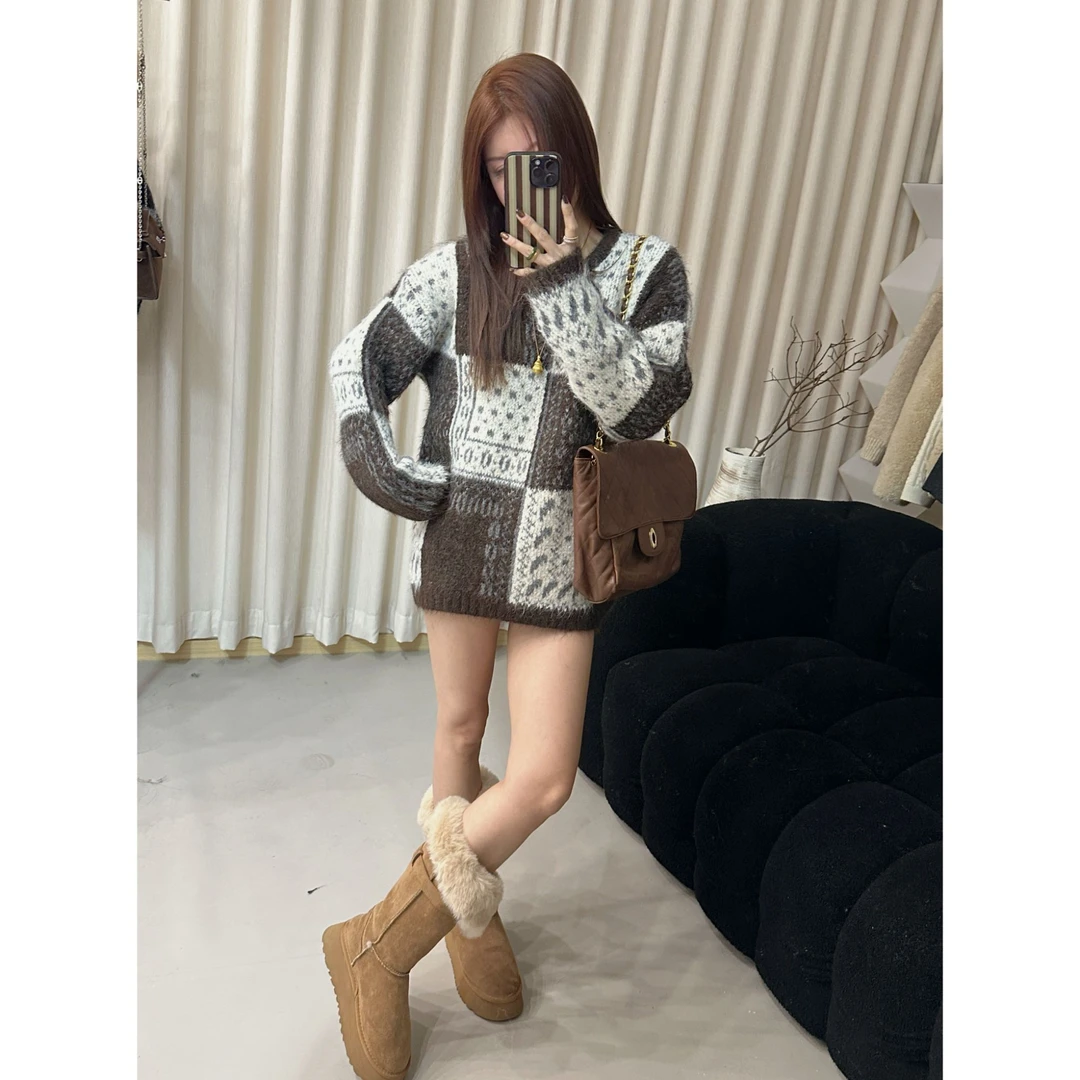 【Da Wang】马海毛混纺复古圆领加厚毛衣