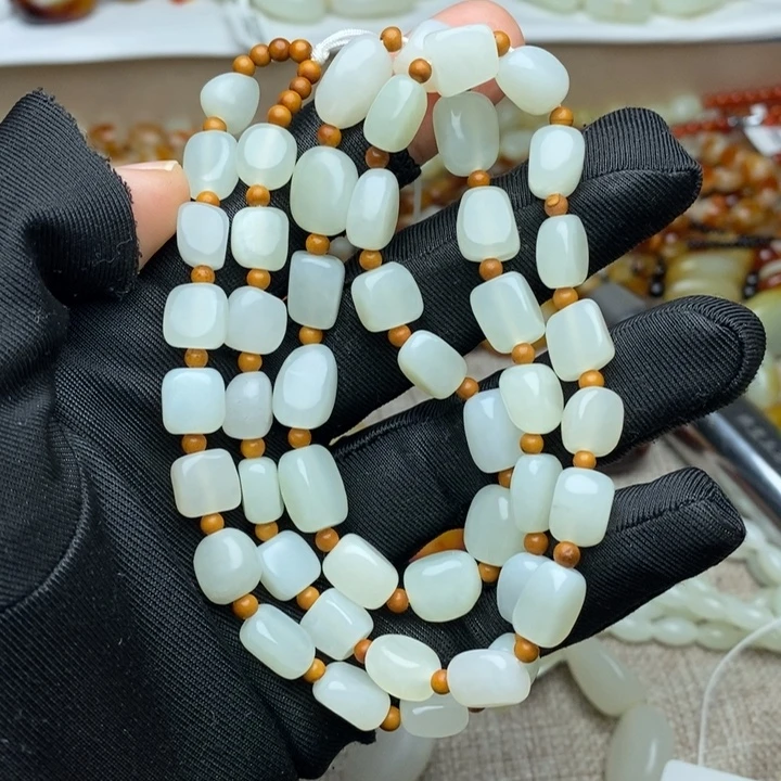 和田玉未镶嵌手链