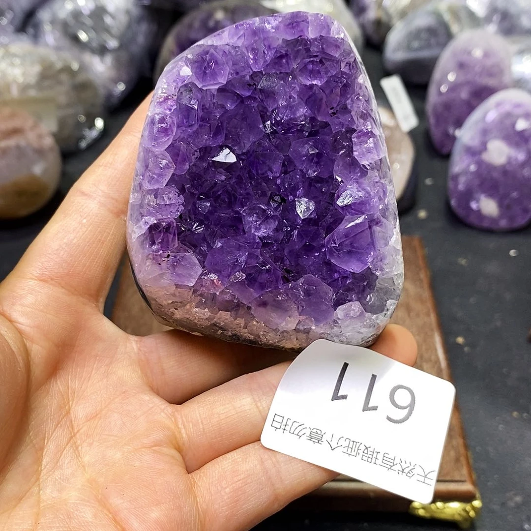 未镶嵌水晶大型摆件（非配饰）