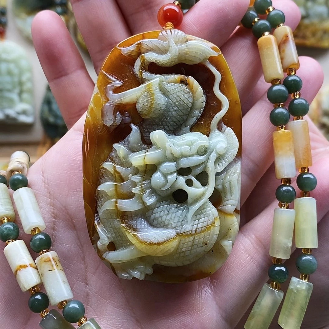 【闪购商品】未镶嵌岫玉颈饰龙
