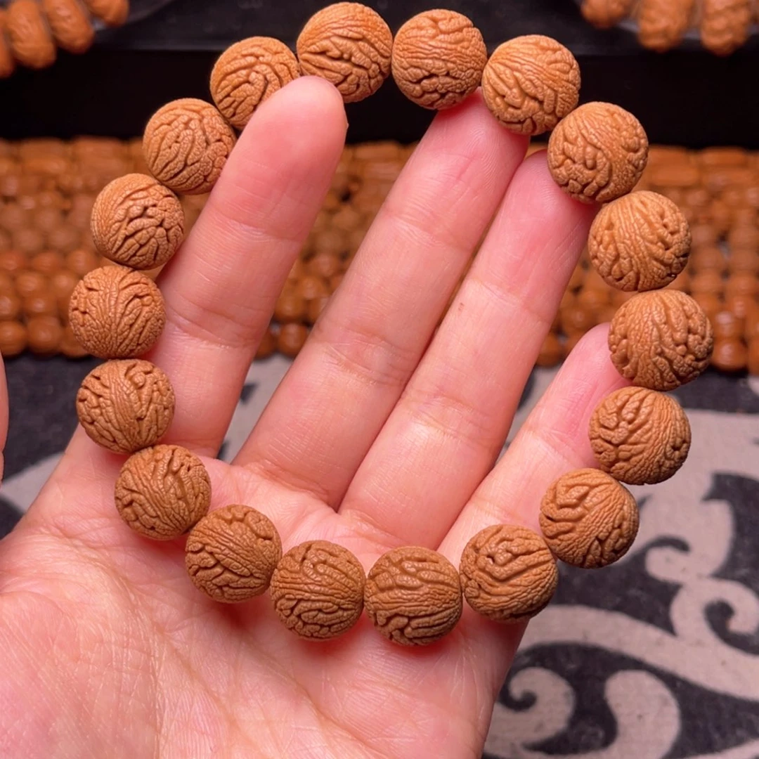 手串桃核龙纹绣球14+