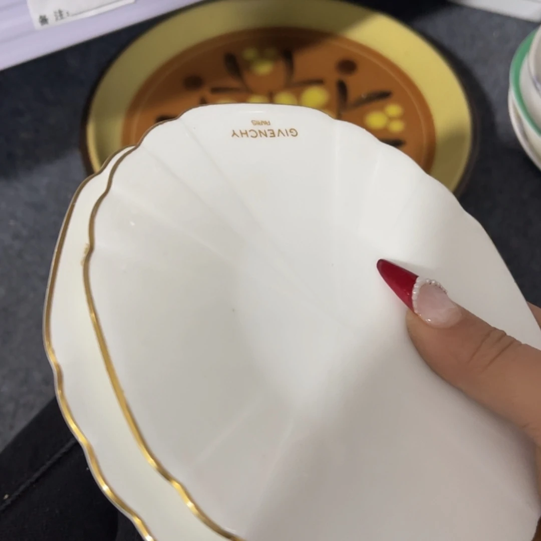 瓷片l*j羽毛球赛等活动场地设施等都