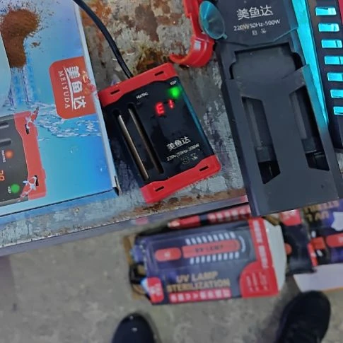 迷你加热棒离水断电。100W.