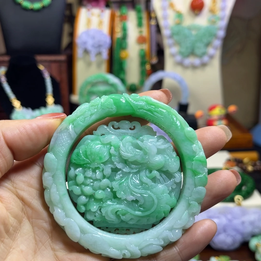 翡翠未镶嵌颈饰天然翡翠