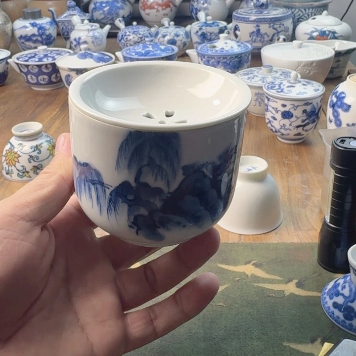 青花瓷器杯子瓷器