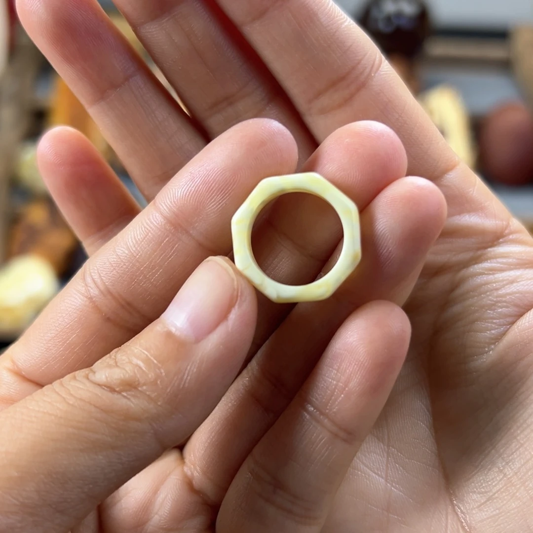 琥珀裸石未镶嵌星*一琥珀蜜蜡