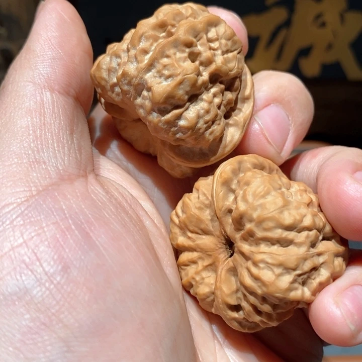 文玩核桃吊坠倦**林蛤蟆