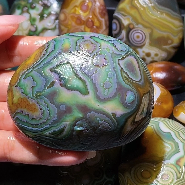 玛瑙/玉髓未镶嵌珠宝奇石65