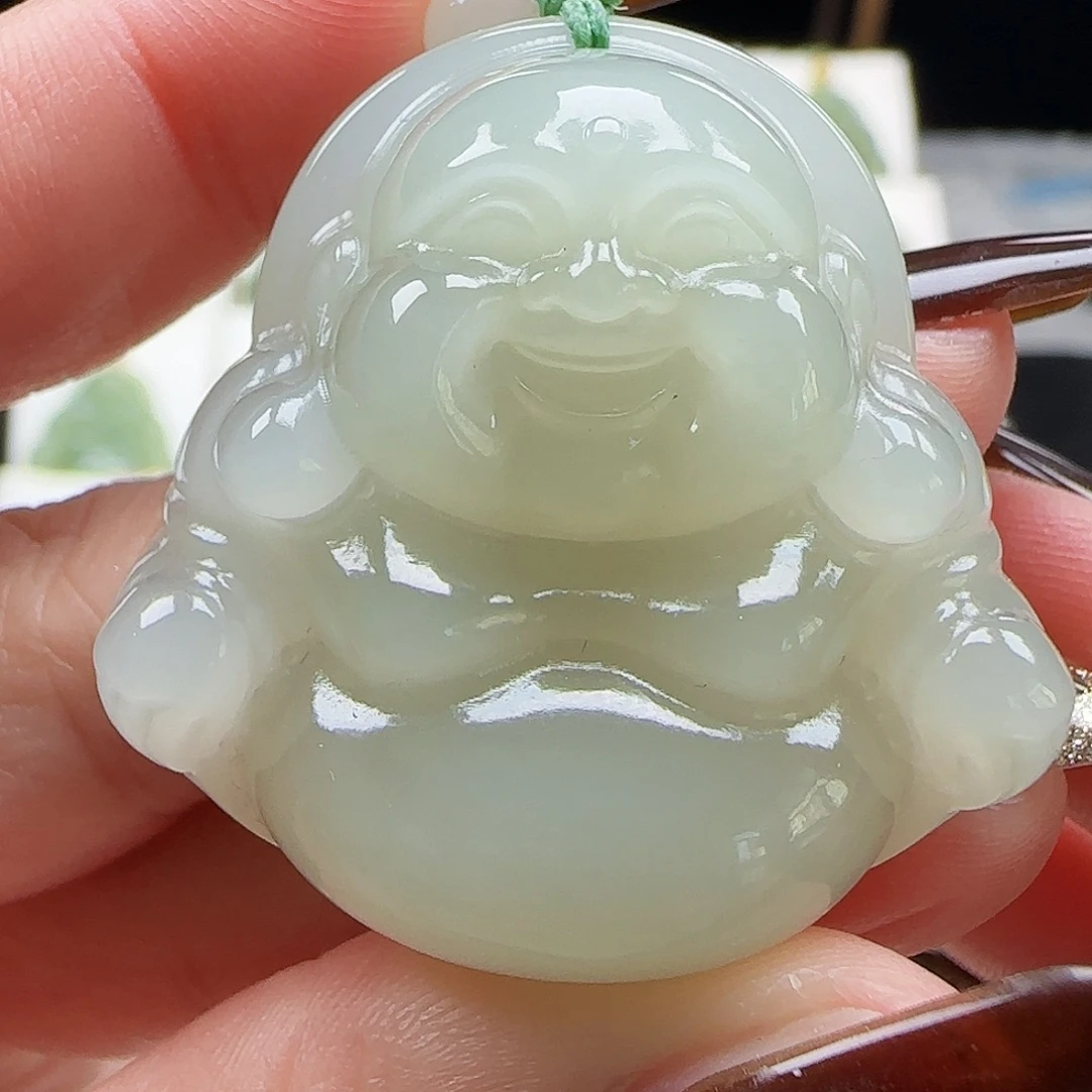 和田玉未镶嵌吊坠(赠链)
