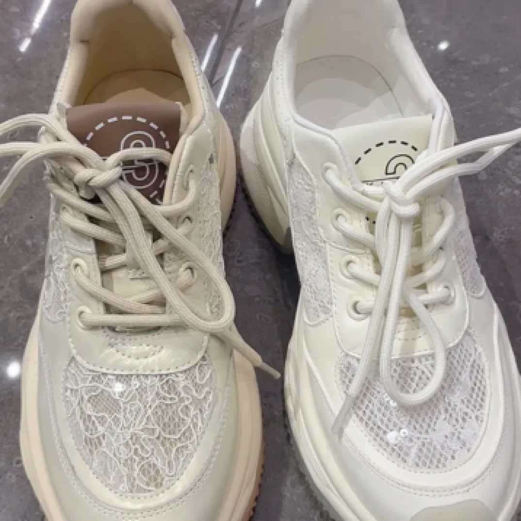 纯色时尚休闲鞋单鞋系带透气小白鞋女鞋