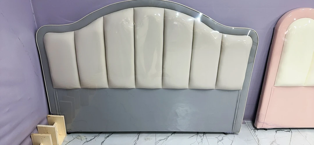 软包床头板立体线条弧形轮廓卧室精致感