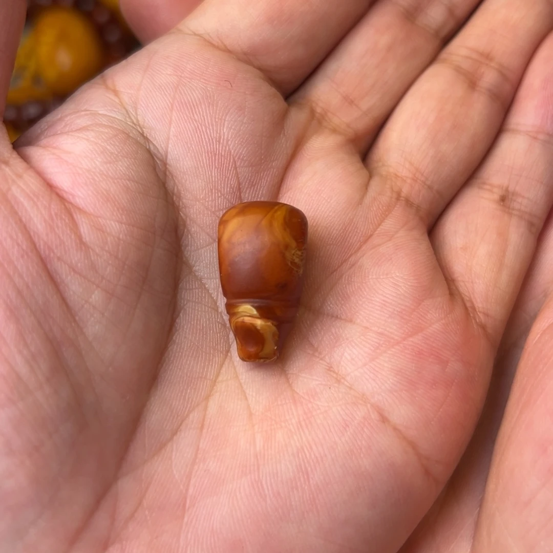 蜜蜡吊坠(不含链)未镶嵌