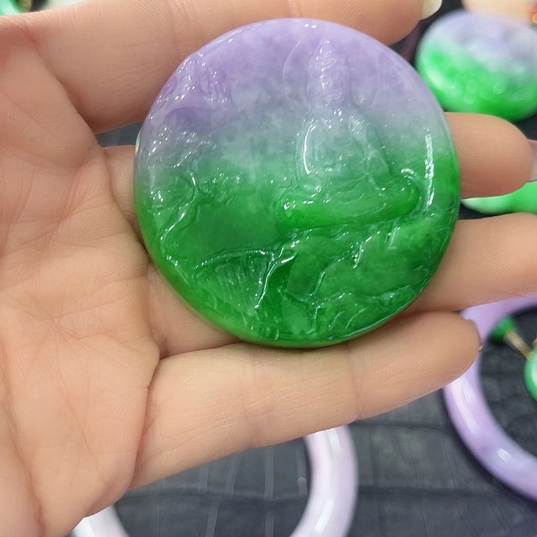 翡翠手镯未镶嵌多样性