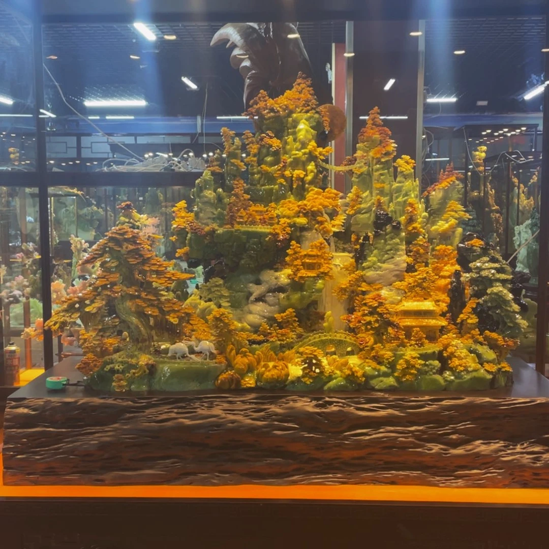 蛇纹石玉未镶嵌摆件