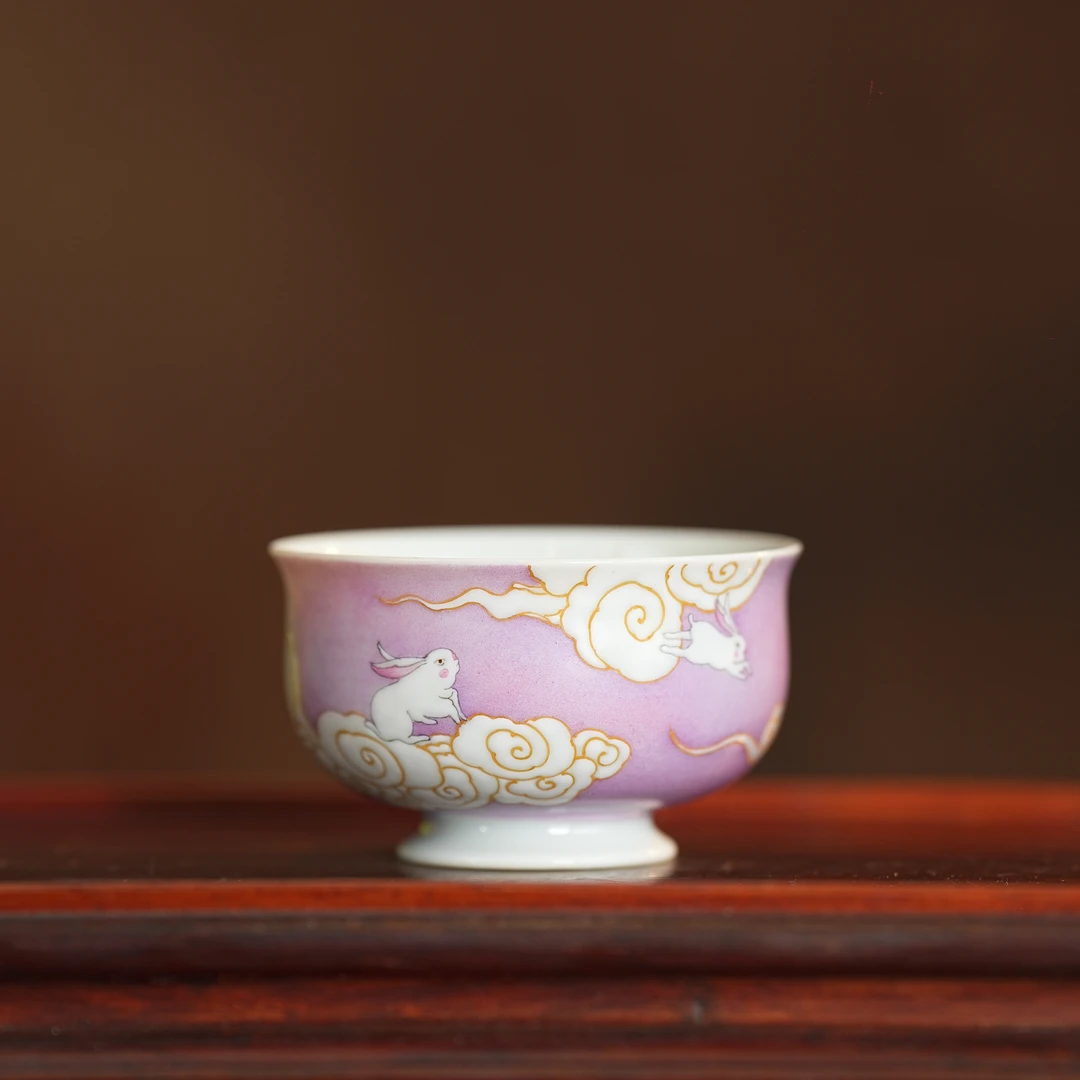 雅同集丨紫地云兔祥云主人杯 75ML 景德镇瓷器