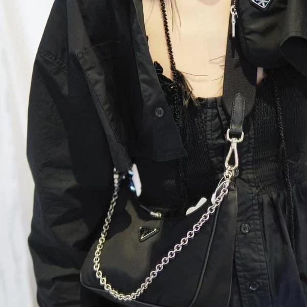 大吉中古/Prada黑色三合一斜挎包