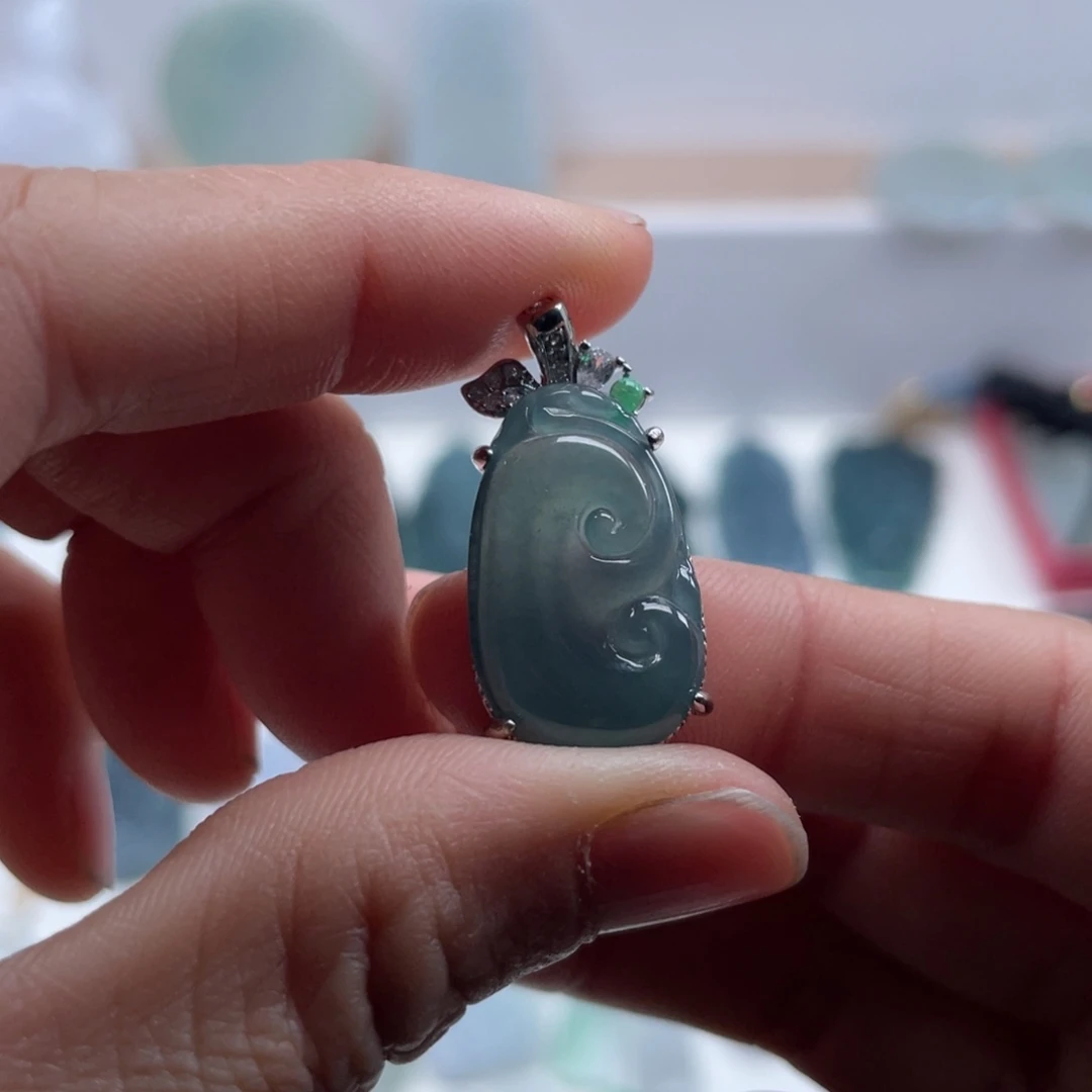 翡翠未镶嵌颈饰天然翡翠