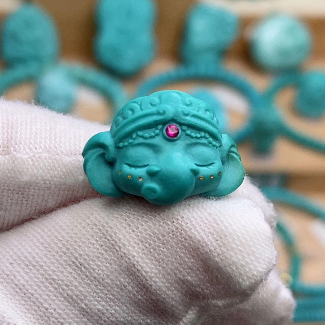 绿松石未镶嵌珠宝奇石