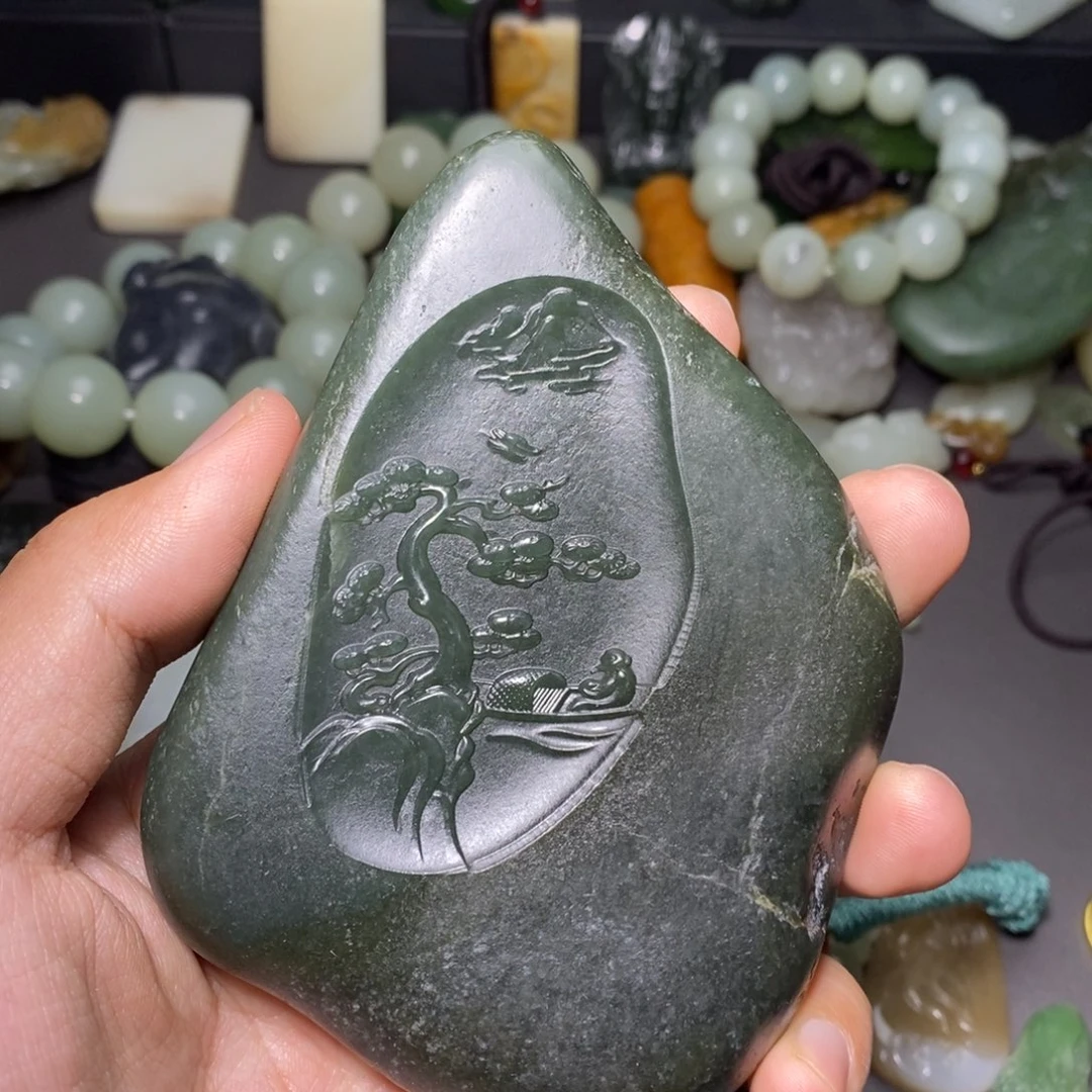 颈饰未镶嵌和田玉