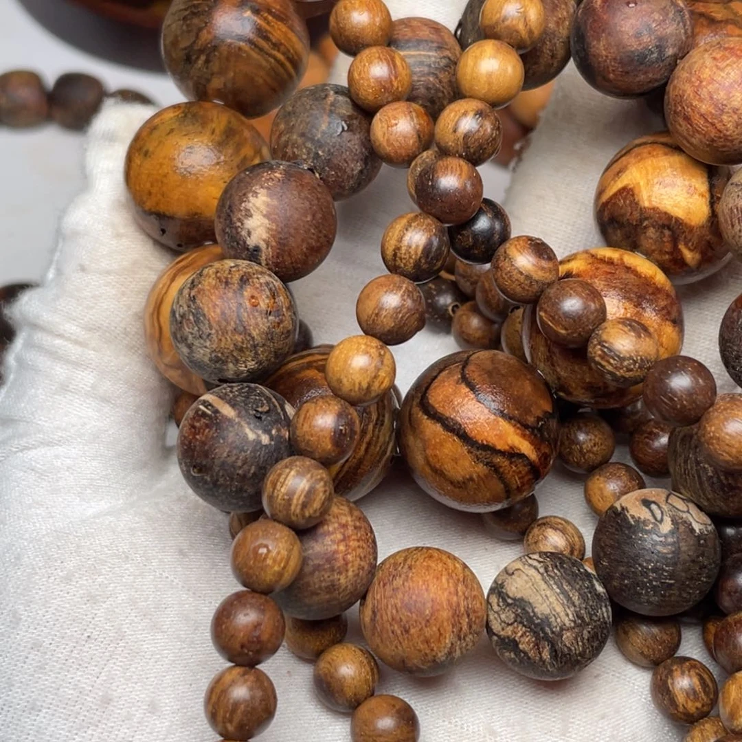 贡木餓****伴定制产品福利瑕疵