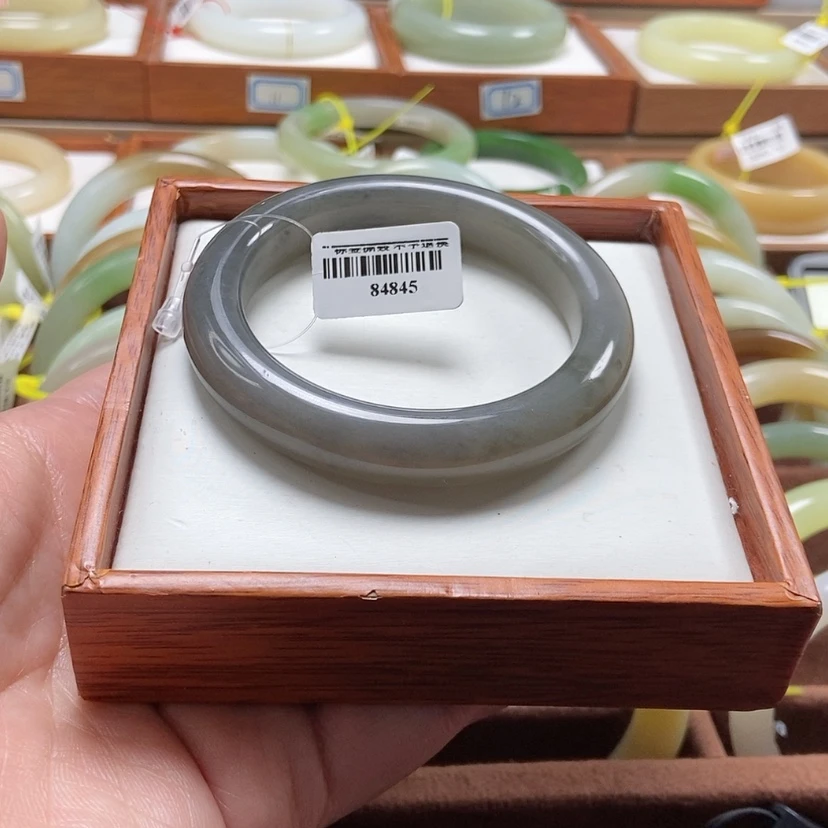 【闪购商品】和田玉手镯未镶嵌55.1