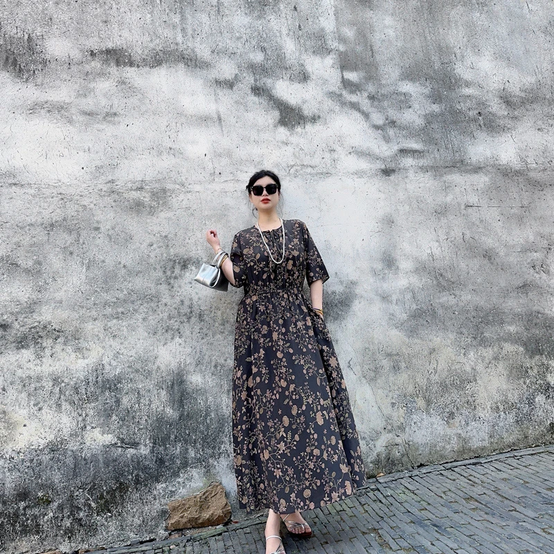 别格秀大码复古显瘦正肩收腰连衣裙夏季透气真丝桑蚕丝度假风长裙