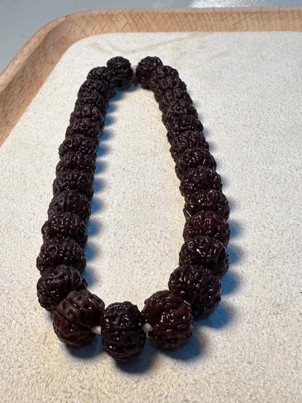 可定制误差极小的小金刚超头货老树王文玩串珠