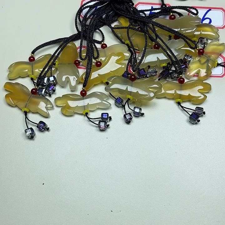 希***好玛瑙/玉髓未镶嵌颈饰