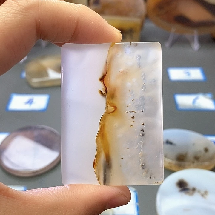 玛瑙/玉髓未镶嵌珠宝半成品