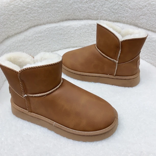 冬季加绒加厚保暖平底雪地靴舒适百搭皮面防水休闲女棉鞋轻便软底