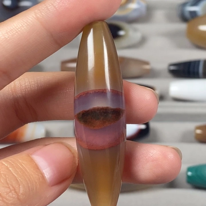 寒***g玛瑙/玉髓未镶嵌颈饰