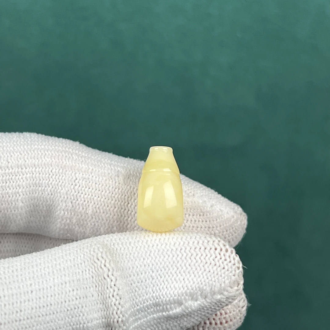 Z2455天然蜜蜡制品 俄料三通9.5*17.8mm 一物一图假一罚十