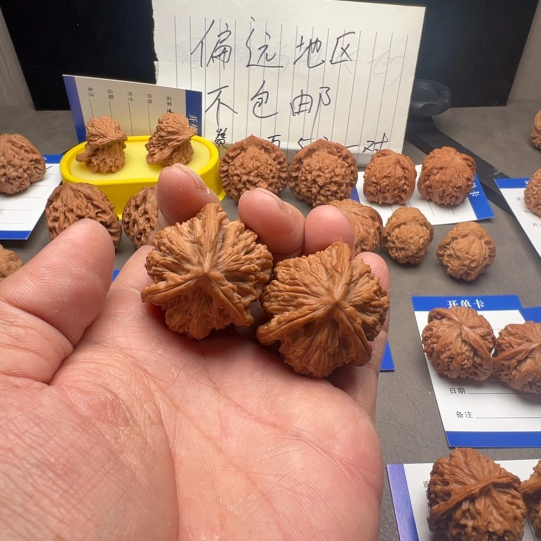 文玩核桃吊坠全品麦穗虎头三棱