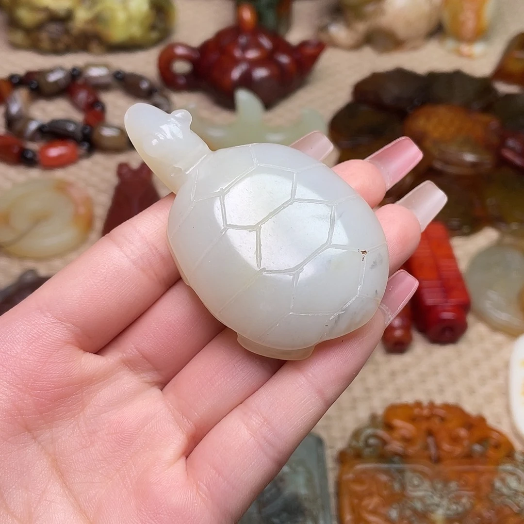 蛇纹石玉未镶嵌如图