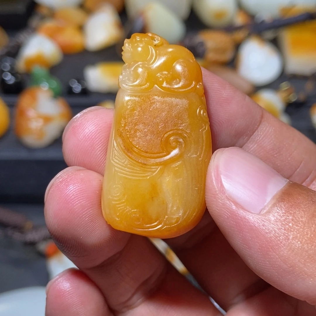 颈饰未镶嵌和田玉