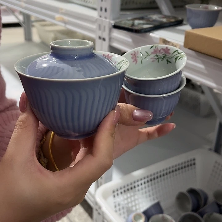 三件套哈哈哈哈哈哈哈哈