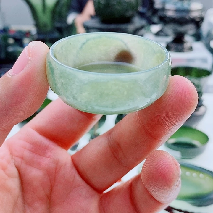 和田玉（青玉）未镶嵌把件