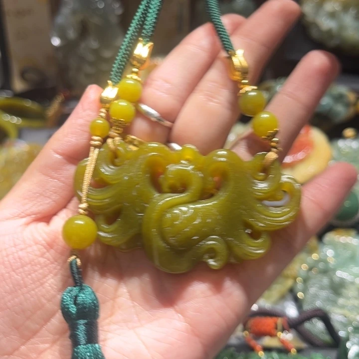 岫玉未镶嵌毛衣链