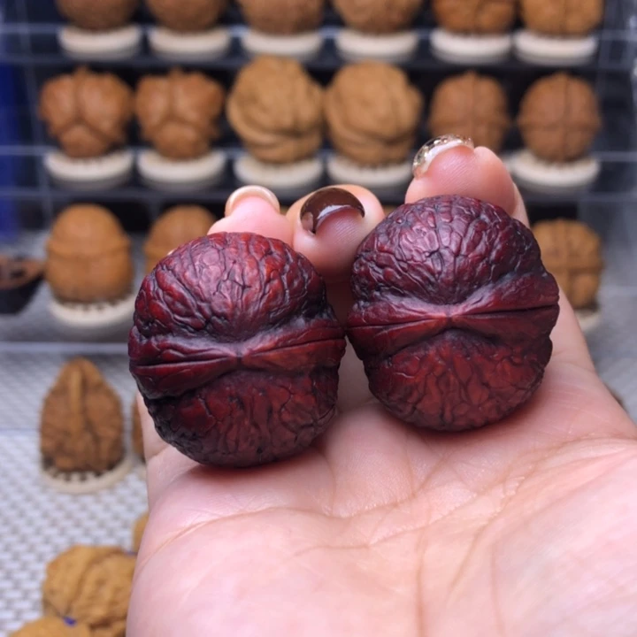 文玩核桃把件37号七彩龙珠32尺