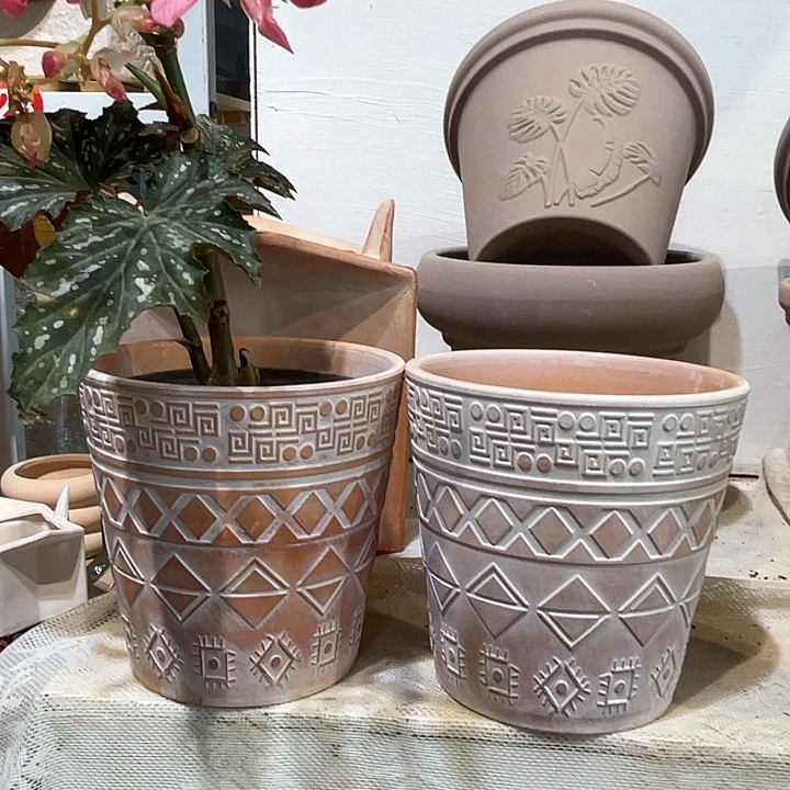 13×13花盆两个，，，，