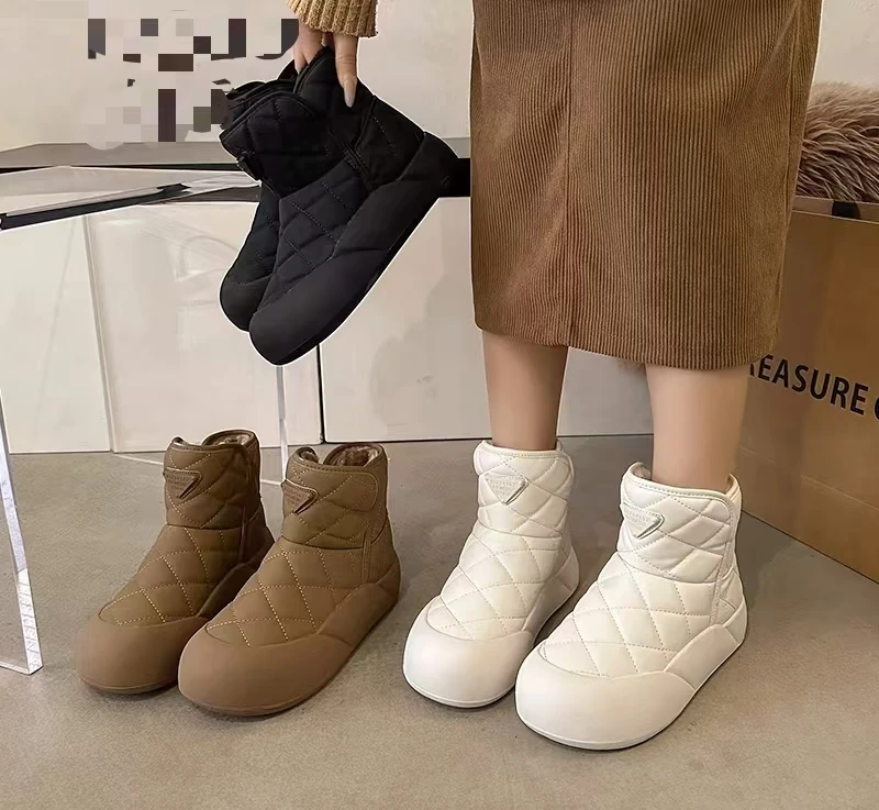 雪地靴女2024新款冬季保暖加绒棉靴加厚短筒棉靴厚底面包鞋9-5726
