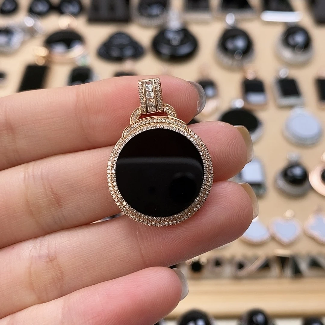 翡翠颈饰18K金镶嵌天然翡翠墨翠