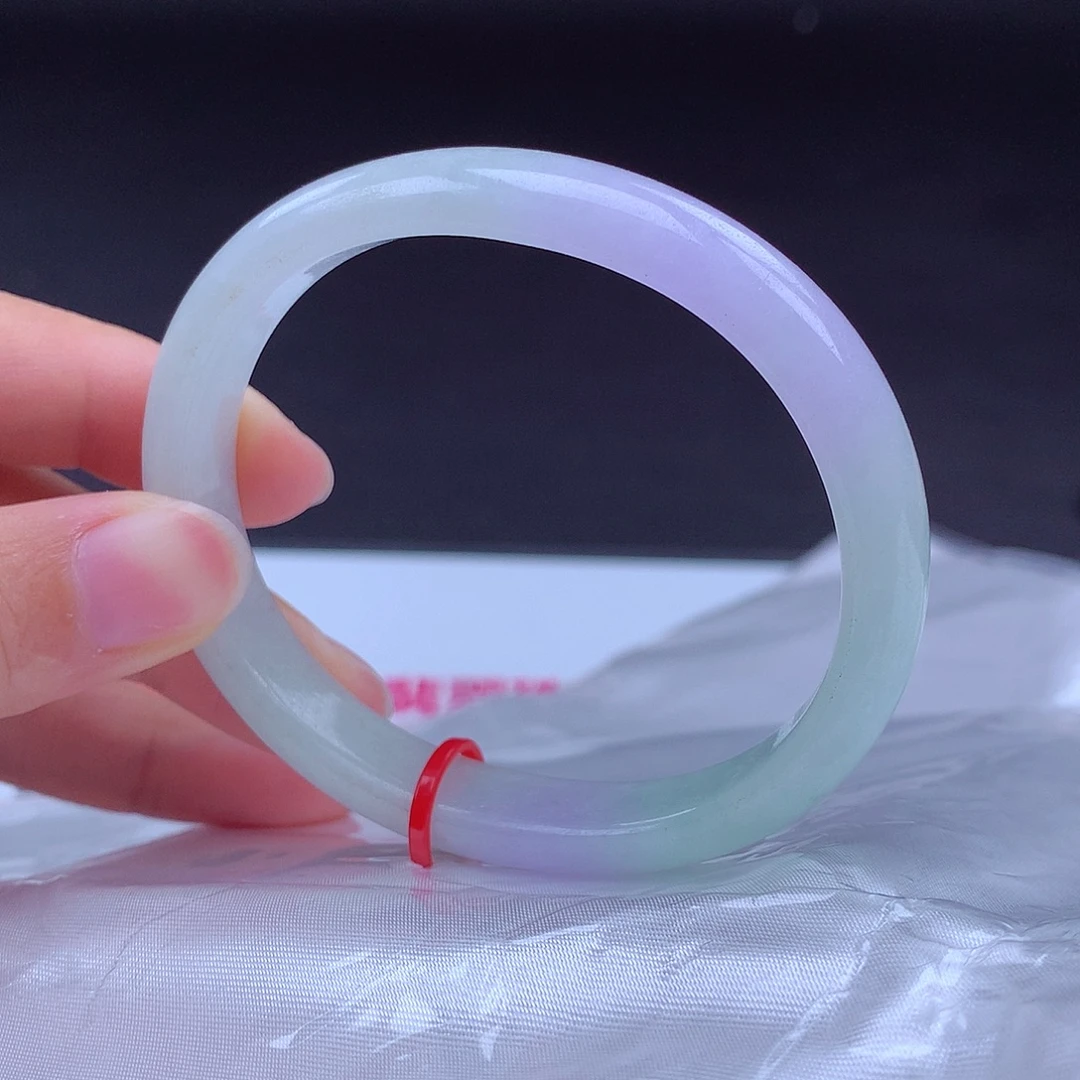 翡翠未镶嵌手镯（贵妃镯）000115