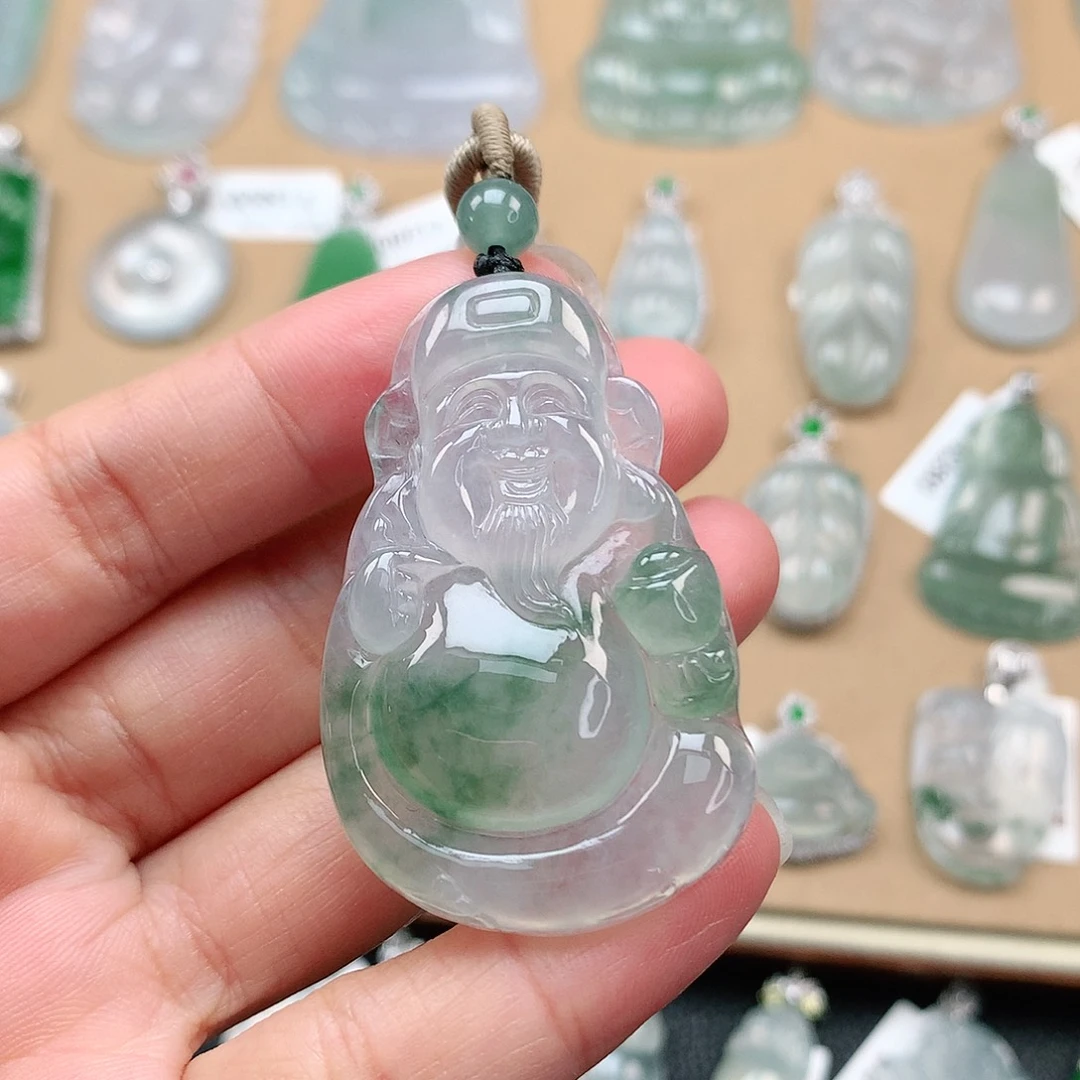 翡翠颈饰未镶嵌财神爷